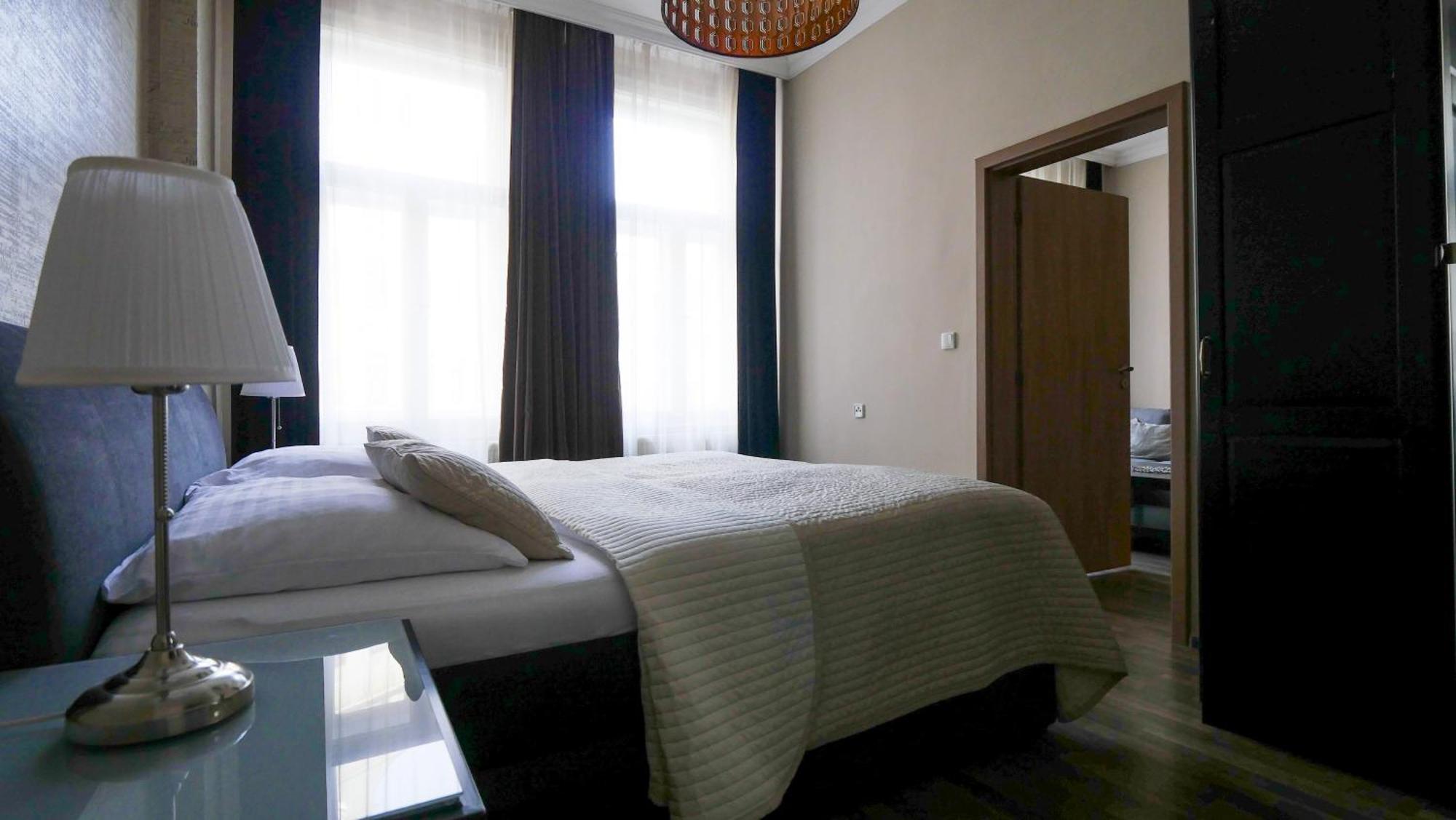 Residence Moravia Apartments KLV Exterior foto